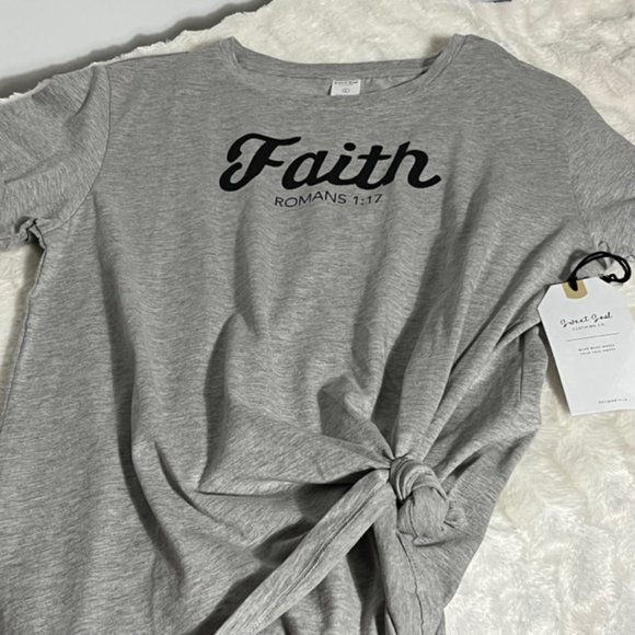 SWEET SOUL Gray Faith T-shirt Size L NWT - Picture 8 of 8
